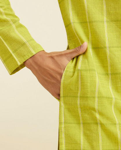 Diwas Men Soft Green Windowpane Checks Patterned Kurta