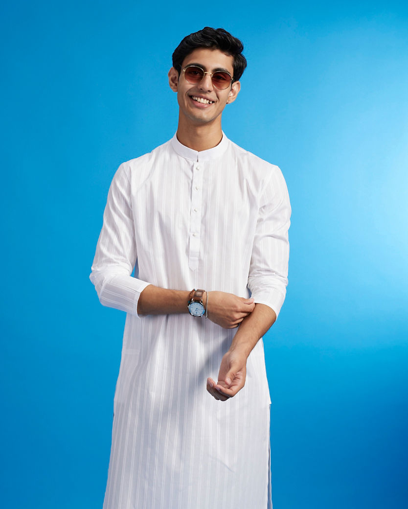 alt message - Diwas Men White Cotton Kurta - Celebration Wear image number 0