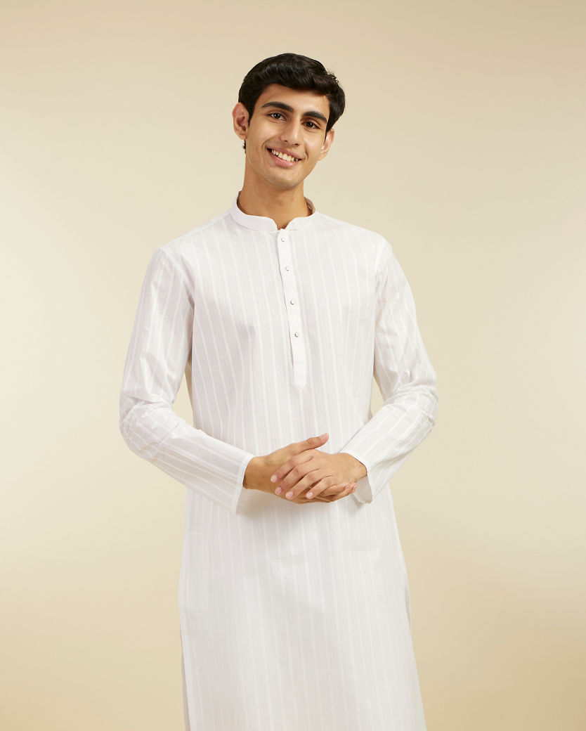 Diwas Men Snow White Self Striped Kurta