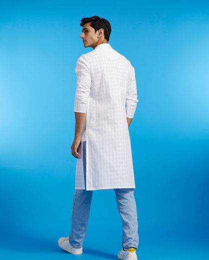 Diwas Men Majestic White Kurta