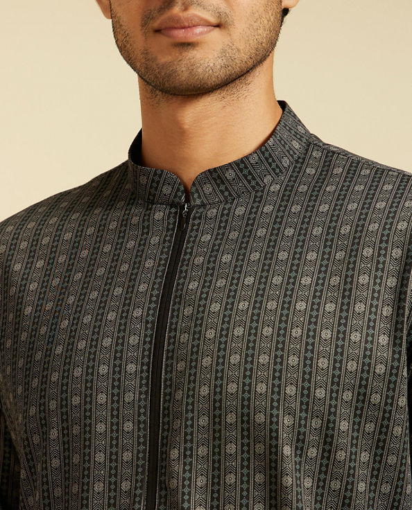 alt message - Diwas Men Charcoal Black Linear Printed Kurta image number 1