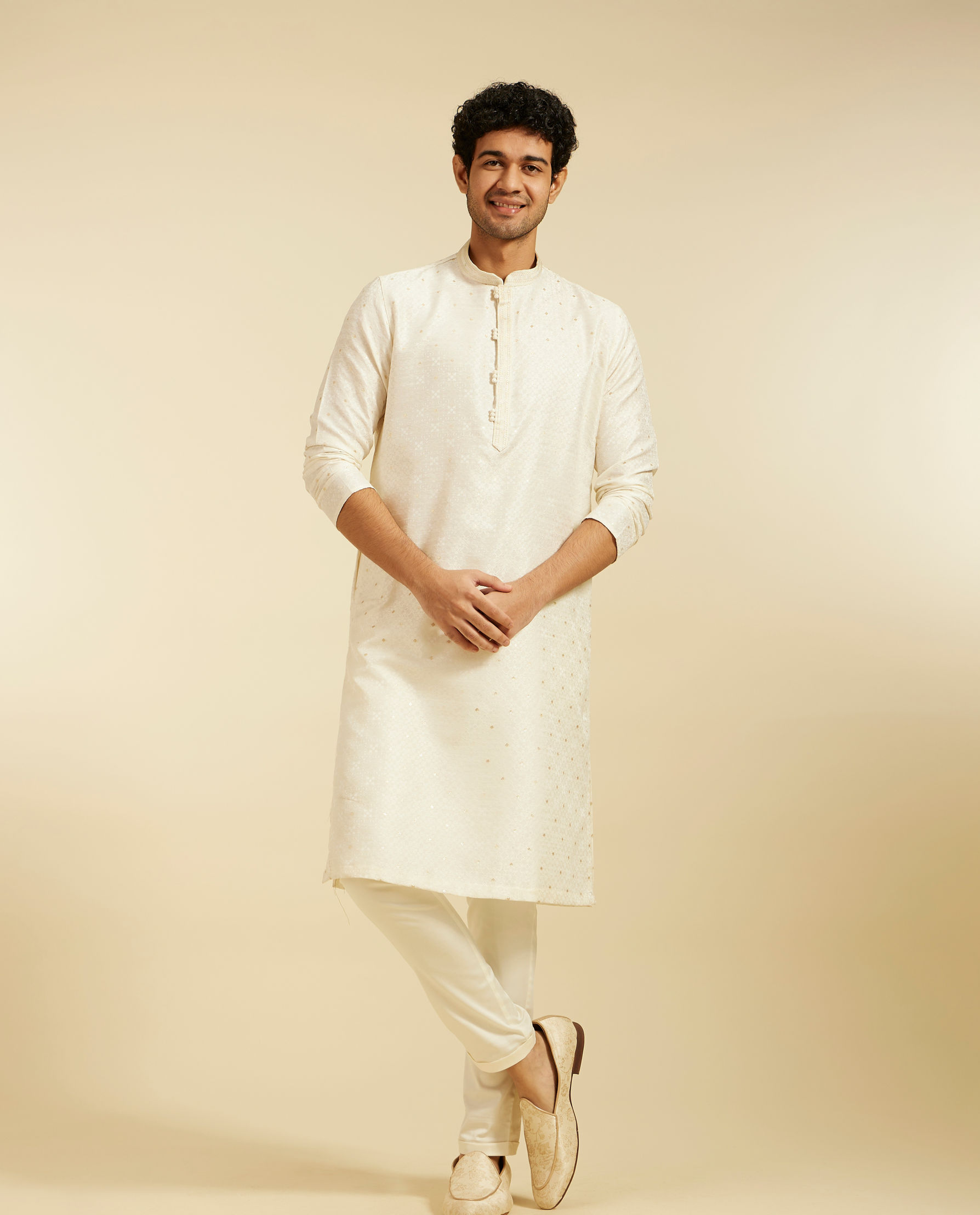 Diwas Men Cream White Lattice Kurta with Dotted Print