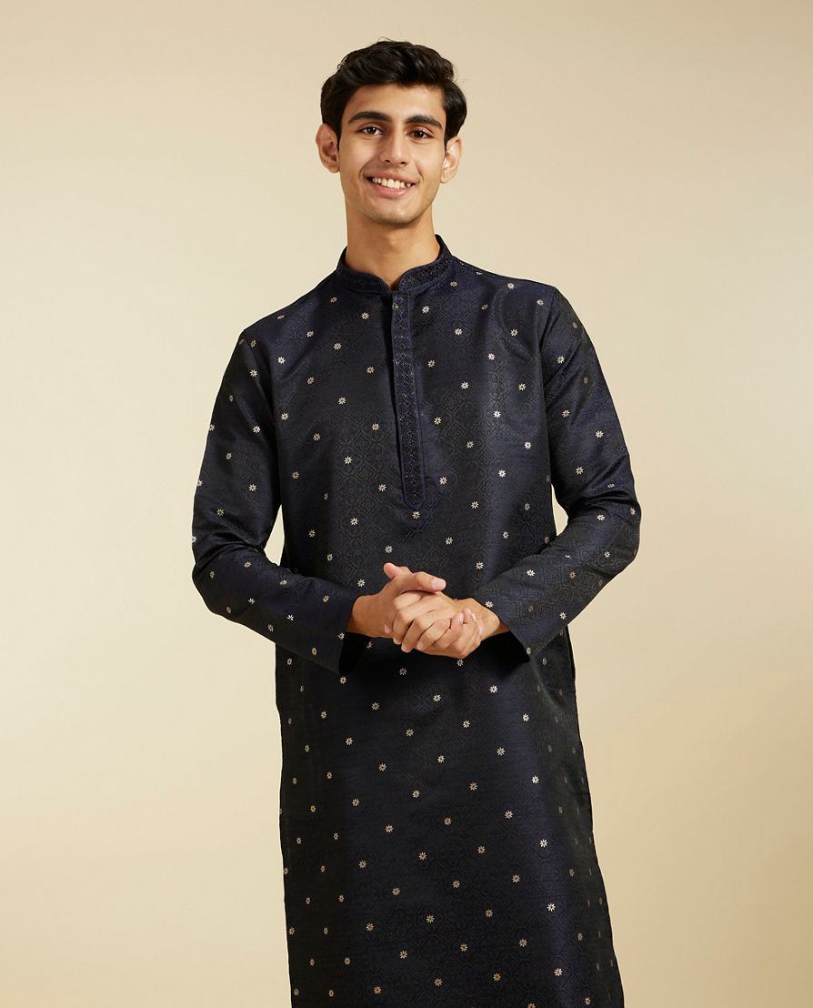 Diwas Men Indigo Blue Grid Patterned Kurta with Floral Embroidery