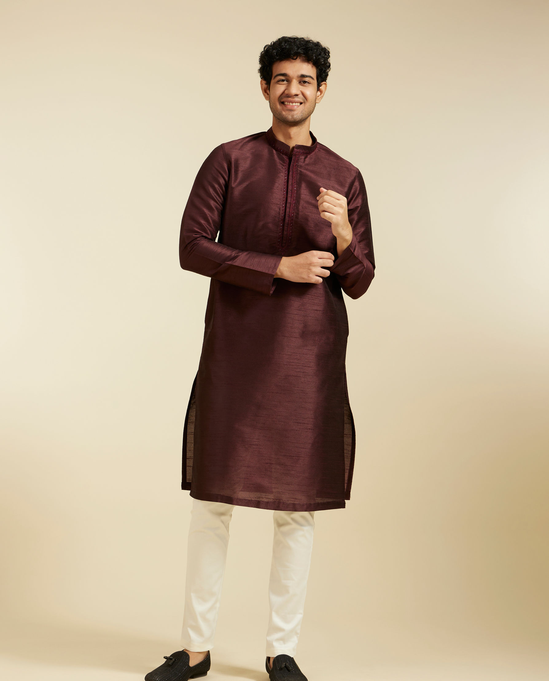 Diwas Men Wine Red Self Patterned Kurta with Rhinestone Work