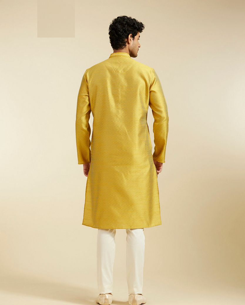 Diwas Men Mehndi Green Jaal Patterned Kurta with Fern Motifs