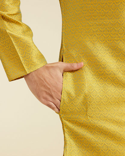Diwas Men Mehndi Green Jaal Patterned Kurta with Fern Motifs