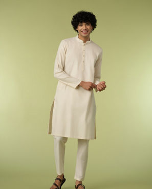 Diwas Men Self-Textured Cotton Kurta in Cream