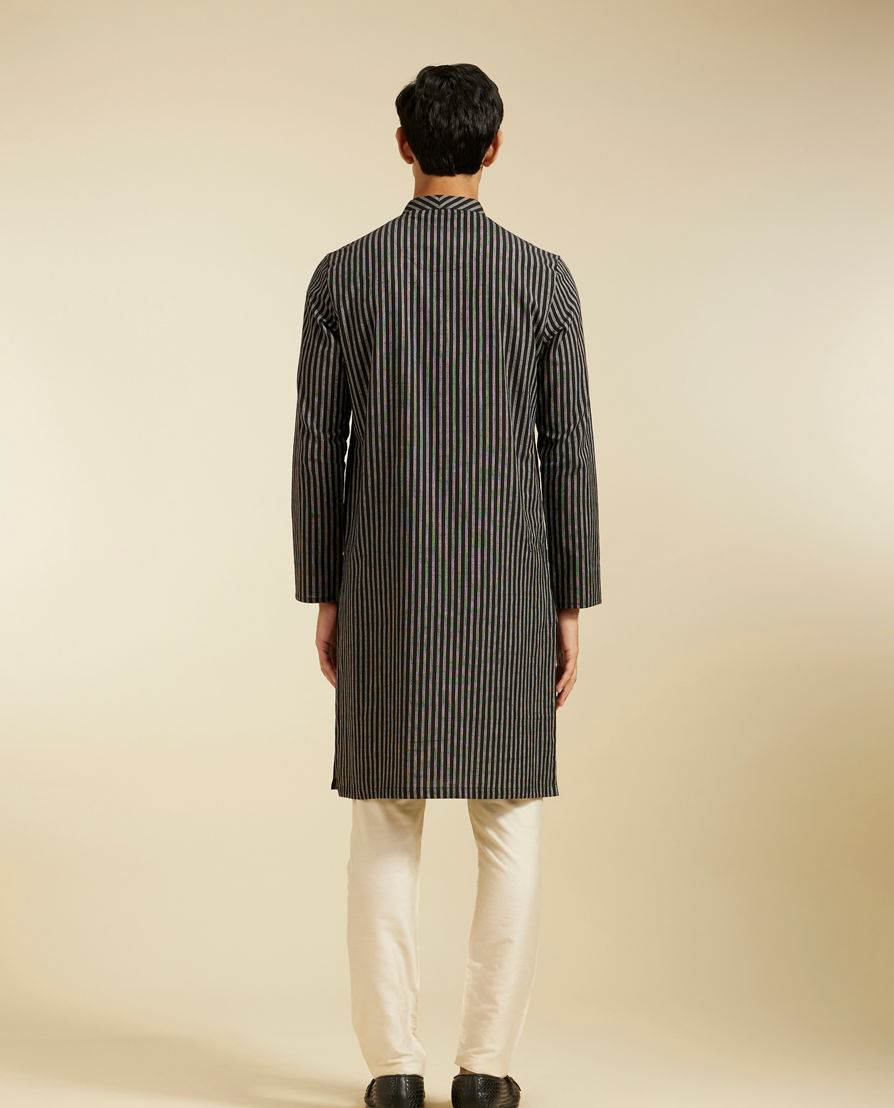 Diwas Men Ebony Black Linear Patterned Striped Kurta