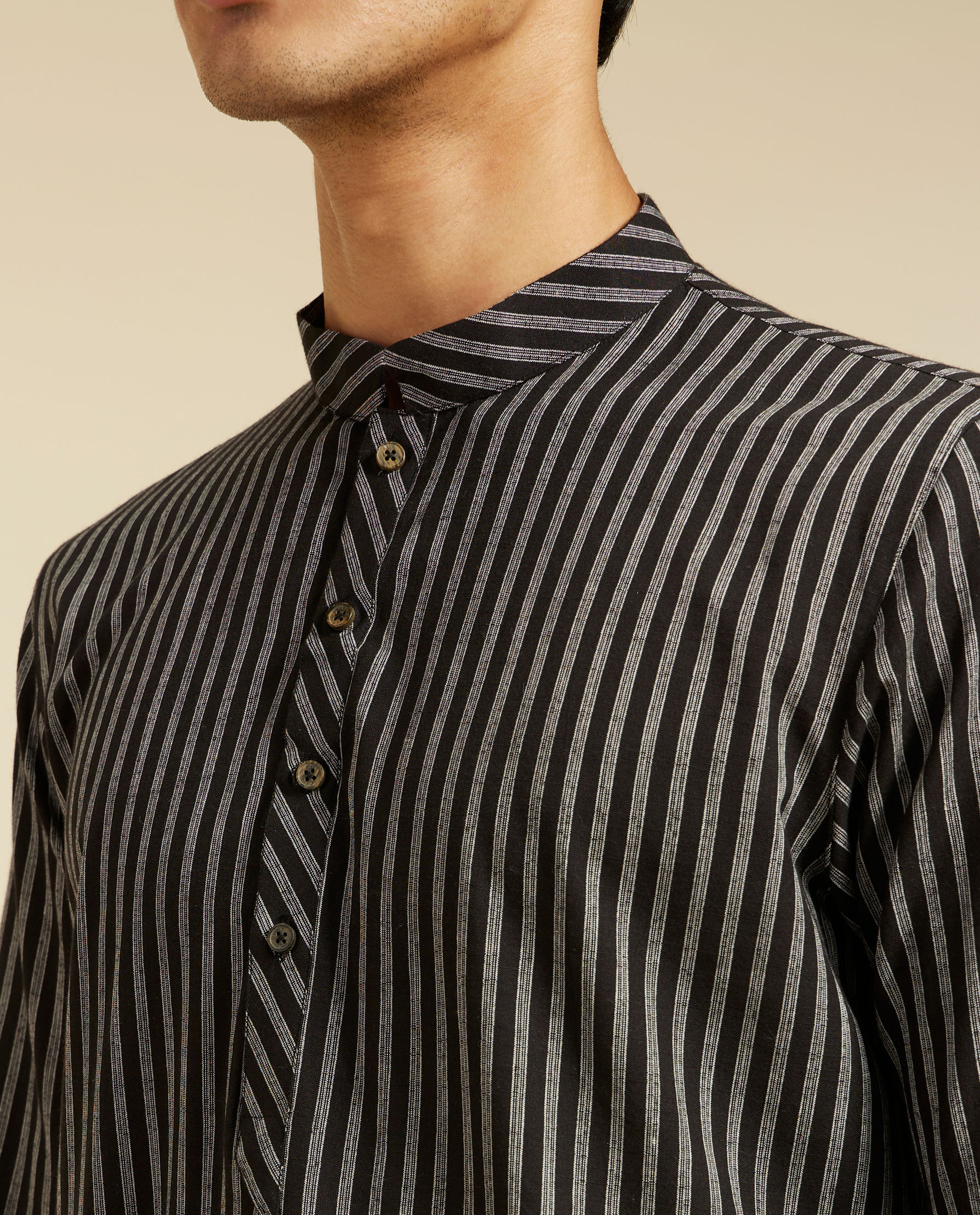 Diwas Men Ebony Black Linear Patterned Striped Kurta