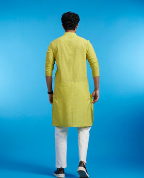 Diwas Men Soft Green Linear Patterned Striped Kurta