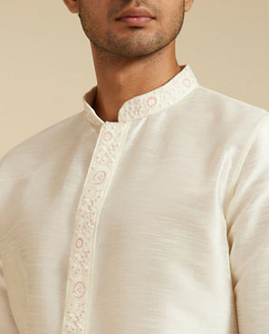 Diwas Men Warm White Self Textured Kurta with Embroidered Placket