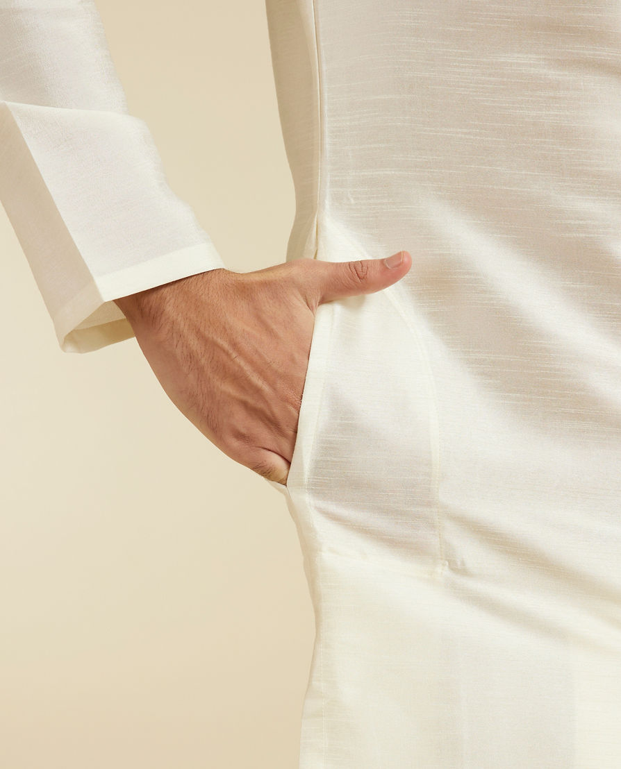 Diwas Men Warm White Self Textured Kurta with Embroidered Placket