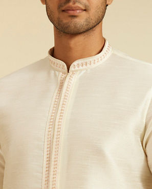 Diwas Men Warm White Plain Classic Kurta with Embroidered Placket