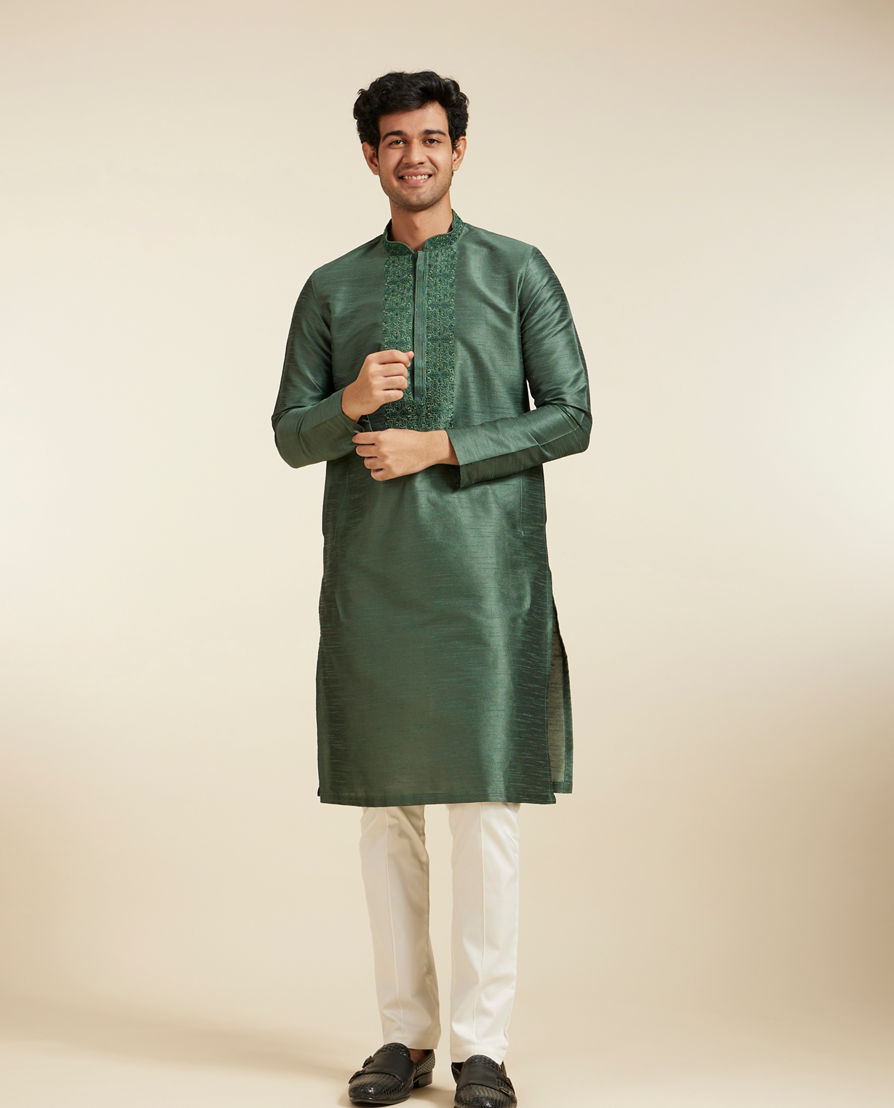Diwas Men Bottle Green Plain Kurta With Embroidered Neckline