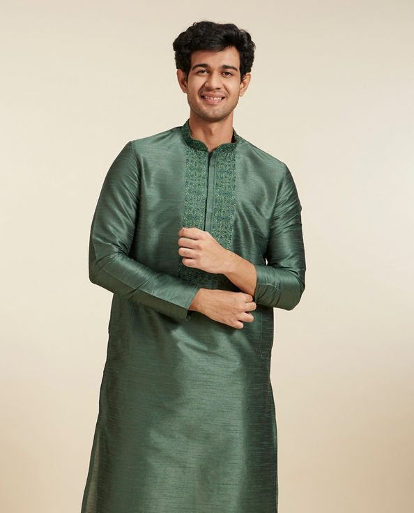 Diwas Men Bottle Green Plain Kurta With Embroidered Neckline