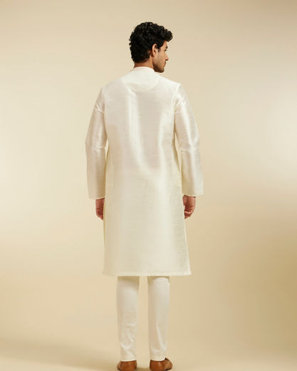 Diwas Men Warm White Plain Kurta With Embroidered Neckline