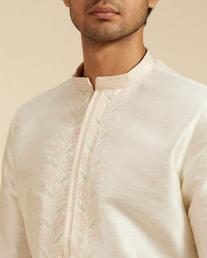 Diwas Men Warm White Plain Kurta With Embroidered Neckline