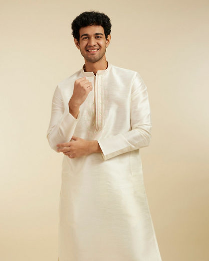 Diwas Men Warm White Plain Kurta With Embroidered Neckline