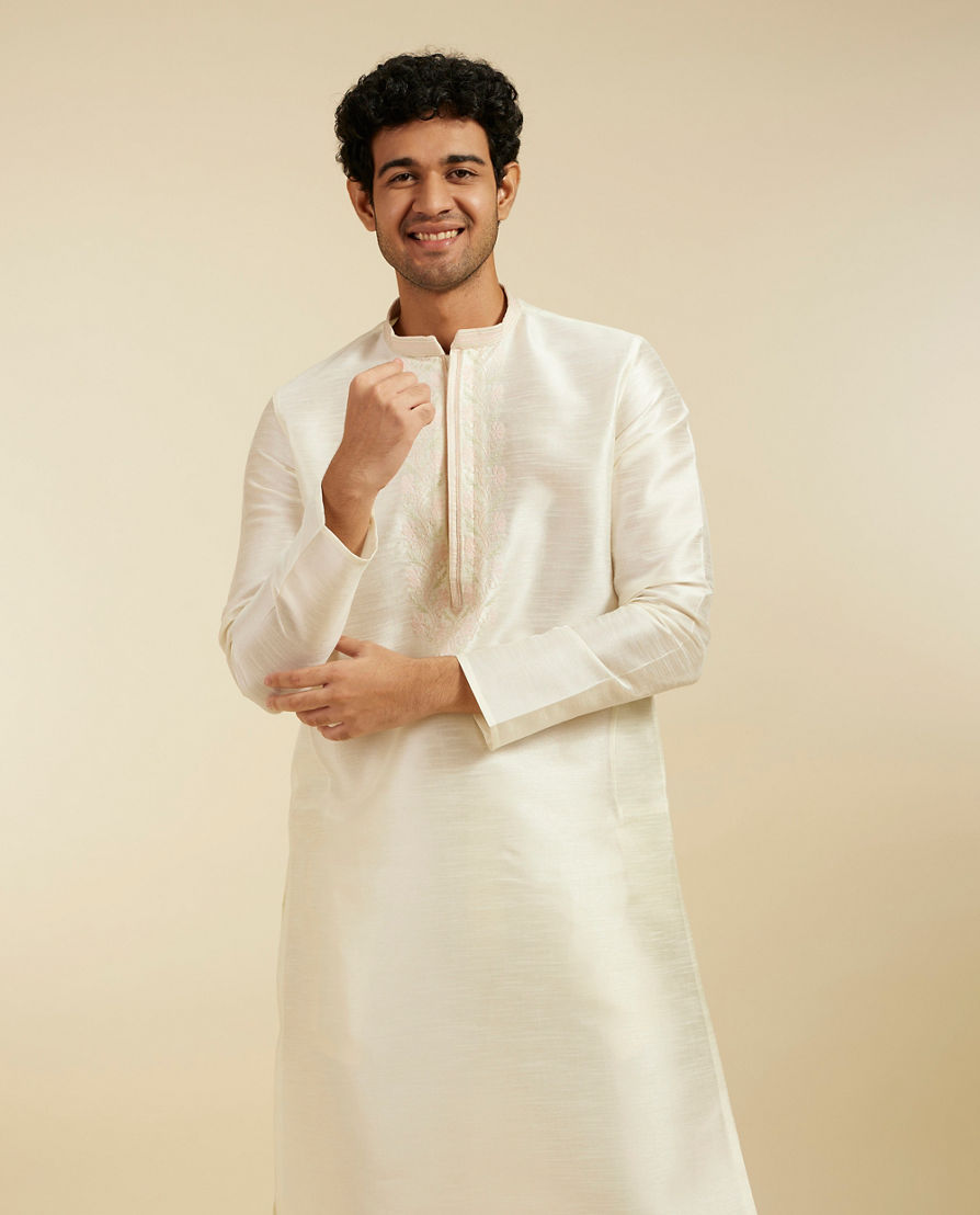 Diwas Men Warm White Plain Kurta With Embroidered Neckline