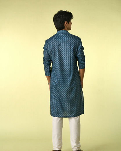 Diwas Men Elegant Greyish Blue Kurta Pajama