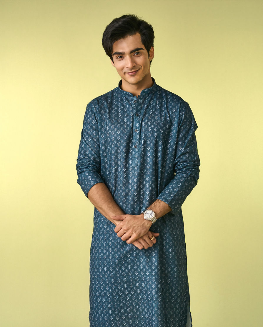 Diwas Men Elegant Greyish Blue Kurta Pajama