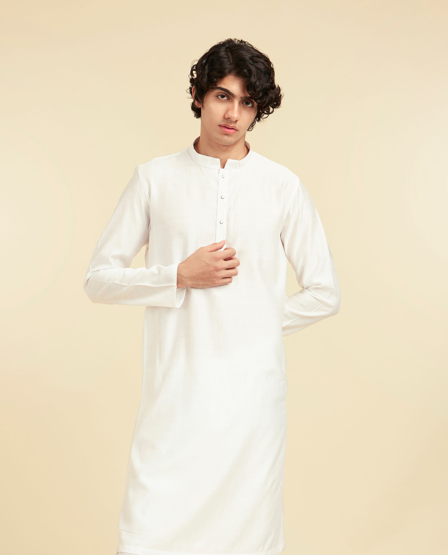 Diwas Men White Elegance Kurta