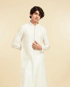 Diwas Men Graceful White Kurta