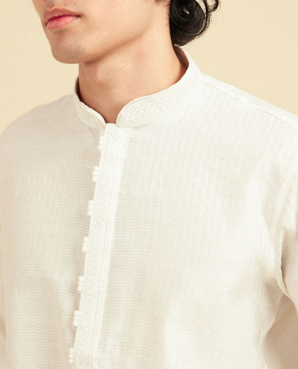Diwas Men Graceful White Kurta