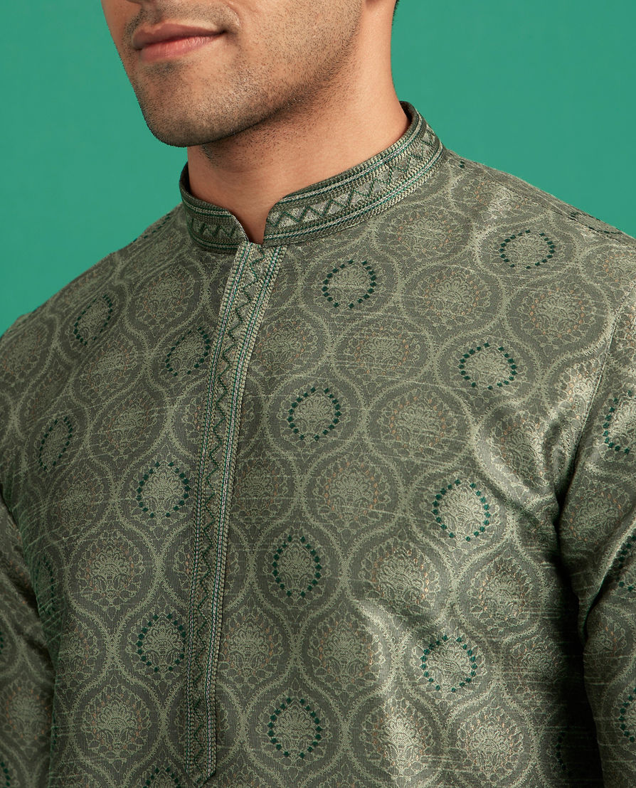 Diwas Men Enthralling Olive Green Kurta