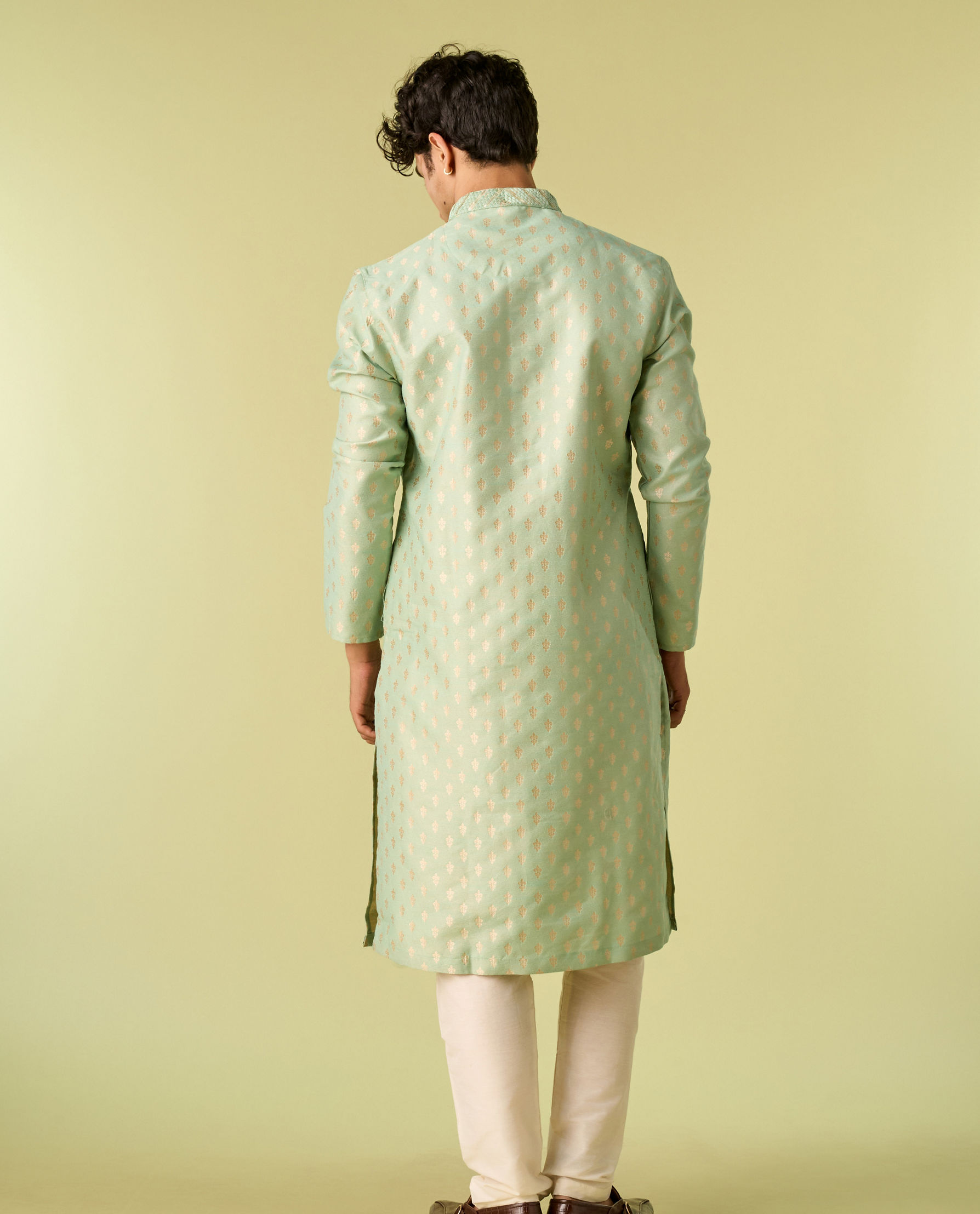 Diwas Men Light Mid Green Kurta