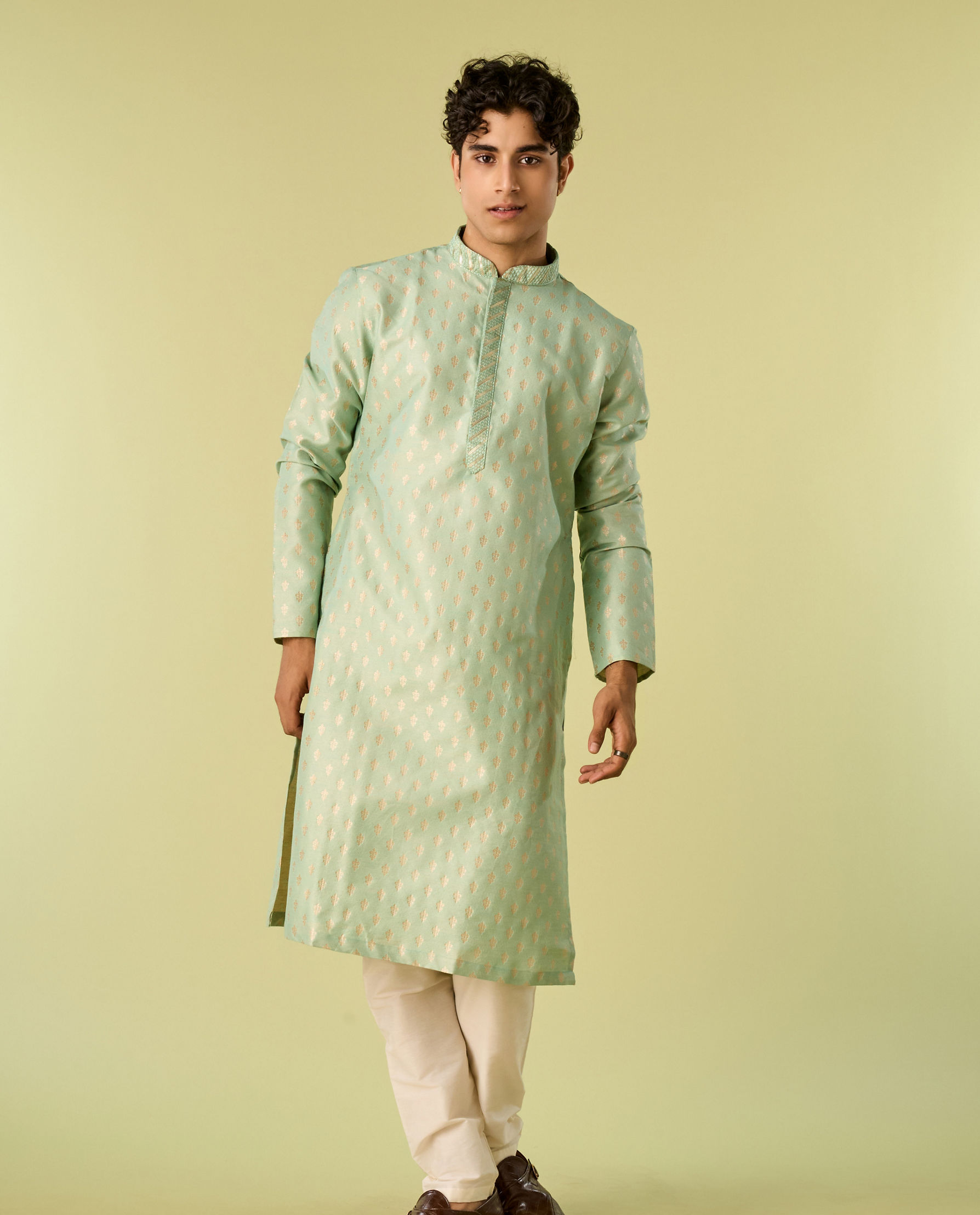 Diwas Men Light Mid Green Kurta