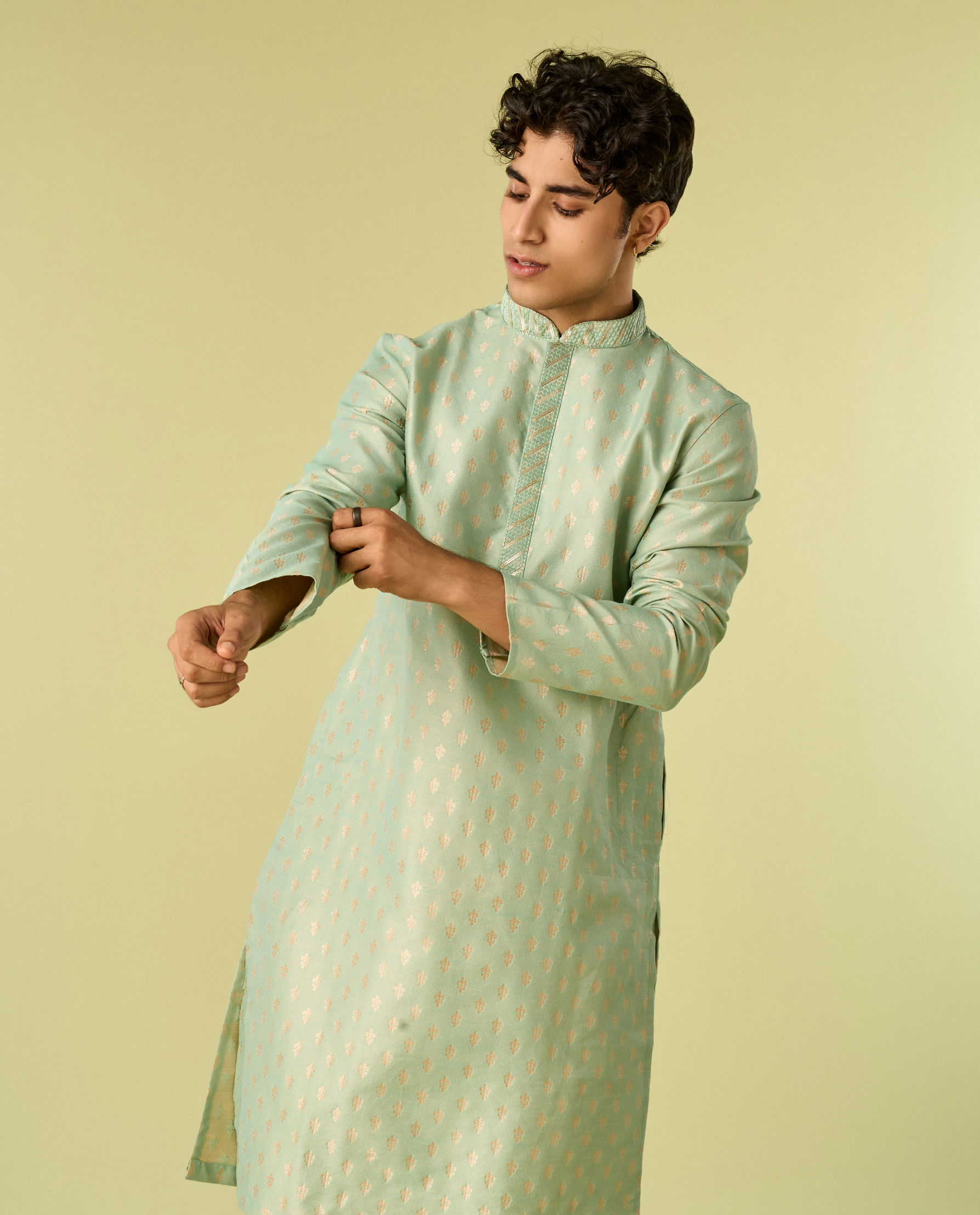 Diwas Men Light Mid Green Kurta