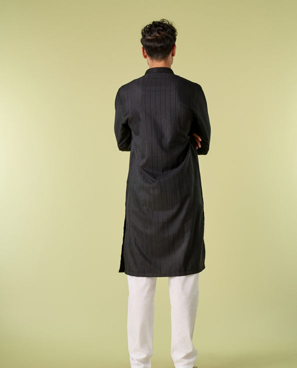 Diwas Men Elegant Black Silk Kurta