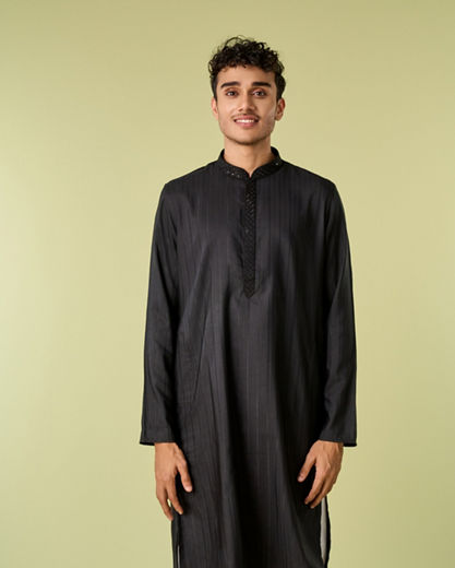 Diwas Men Elegant Black Silk Kurta