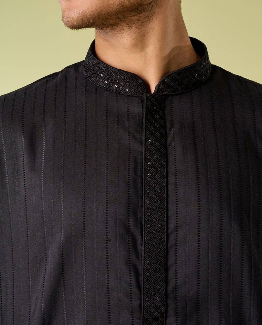 Diwas Men Elegant Black Silk Kurta