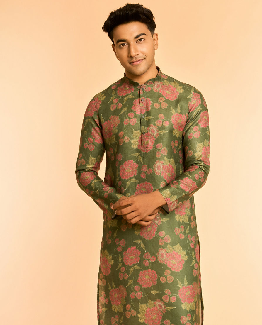 Diwas Men Dashing Dark Green Kurta