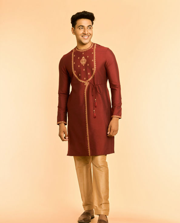 Diwas Men Dazzling Maroon Kurta