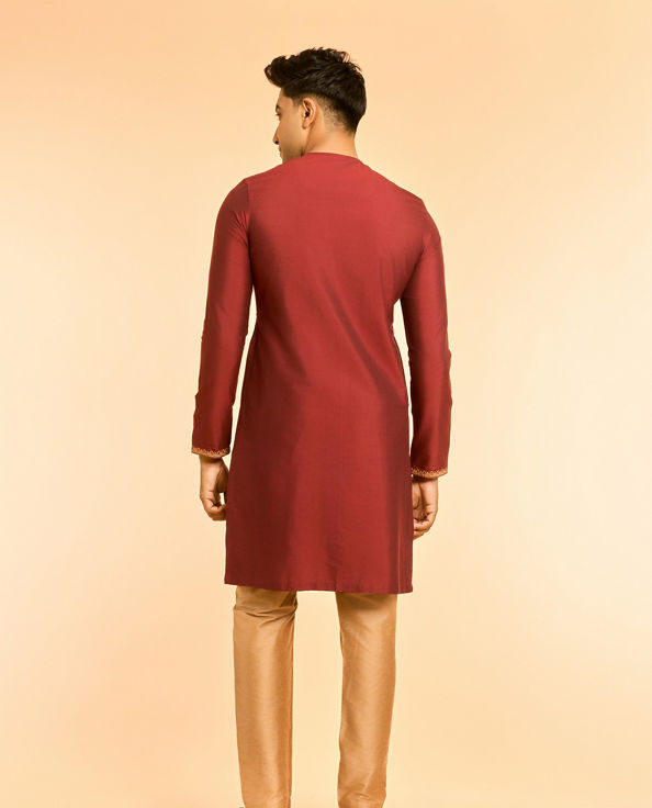 Diwas Men Dazzling Maroon Kurta