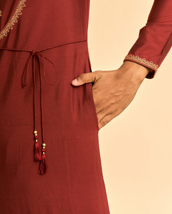 Diwas Men Dazzling Maroon Kurta