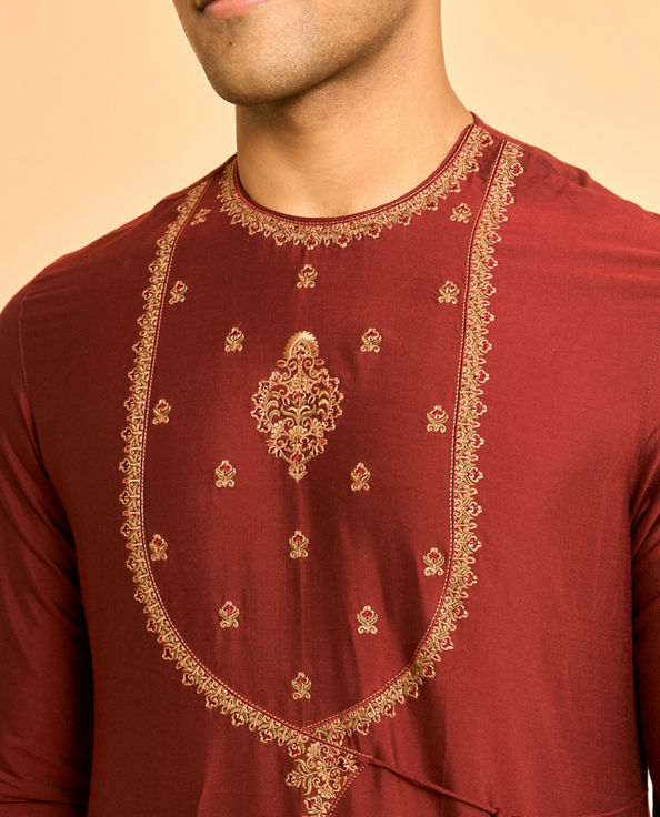 Diwas Men Dazzling Maroon Kurta