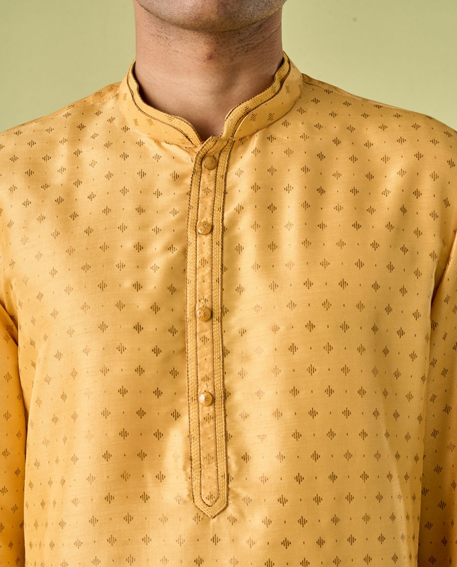 Diwas Men Gleaming Yellow Kurta