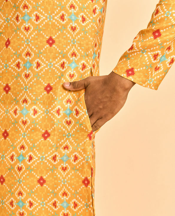 Diwas Men Mustard Majestic Kurta