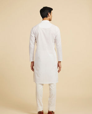 Diwas Men Exquisite White Cotton Kurta