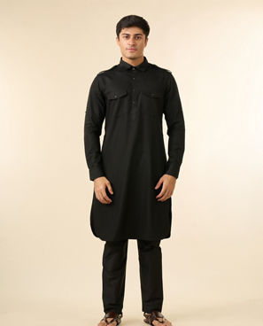 Diwas Men Black Blended Cotton Pathani Kurta