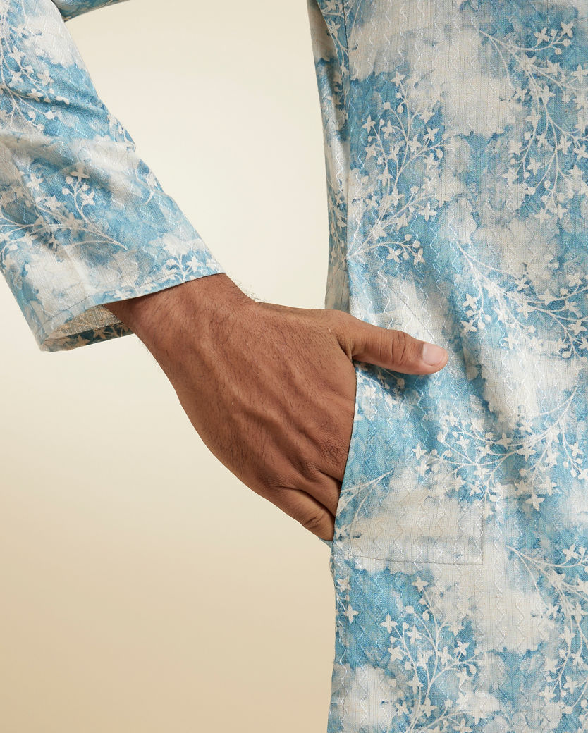 Diwas Men Aqua Green Highlighted Cream Kurta