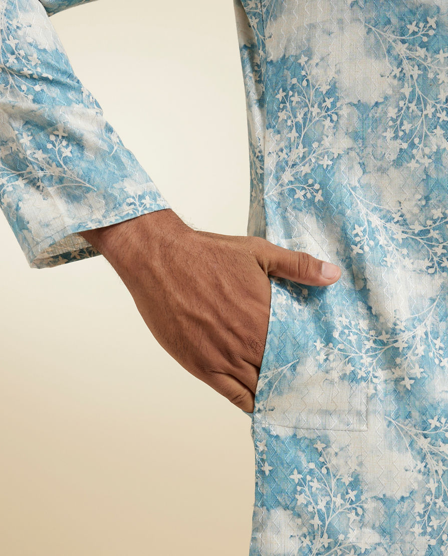 Diwas Men Aqua Green Highlighted Cream Kurta