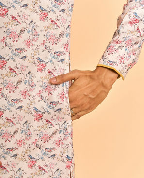 Diwas Men Elegant Warm White Kurta