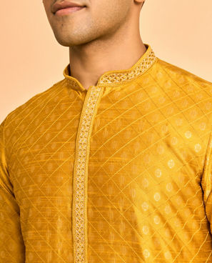Diwas Men Mustard Mellow Kurta
