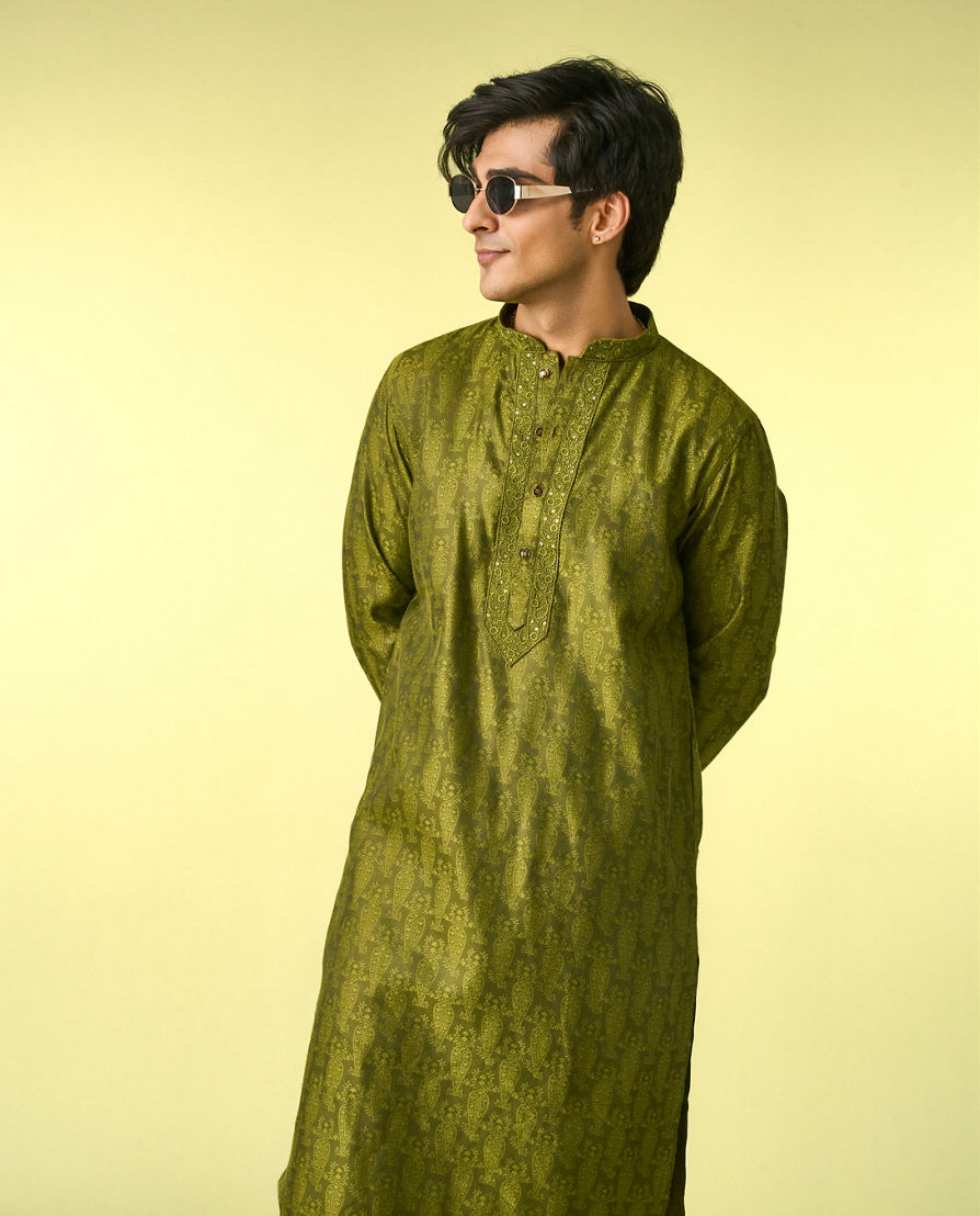 Diwas Men Olive Green Radiance Kurta