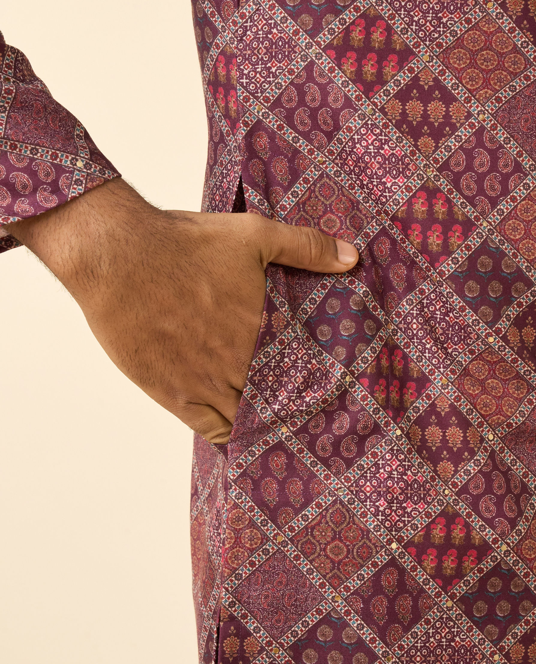 Diwas Men Wine Blended Cotton Printed Fancy Kurta